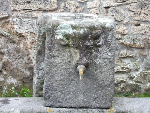 II.1.2 Fountain between II.1.2 and II.1.3