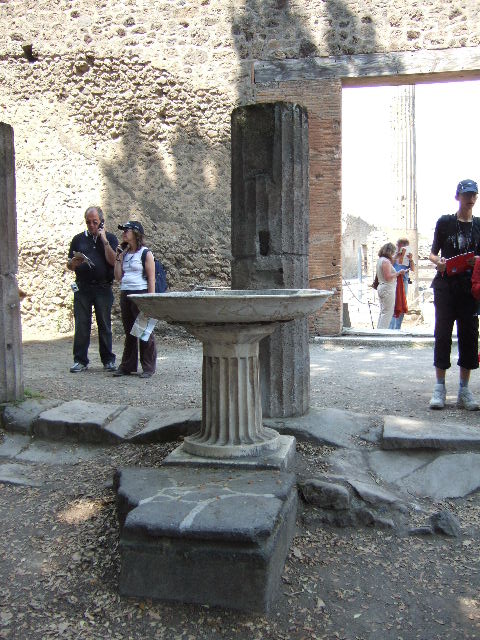 Fountain on Triangular Forum