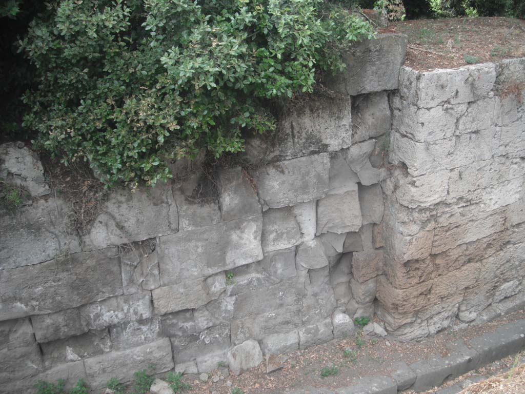 Nola Gate, Pompeii. May 2011. North wall from upper south side. Photo courtesy of Ivo van der Graaff.