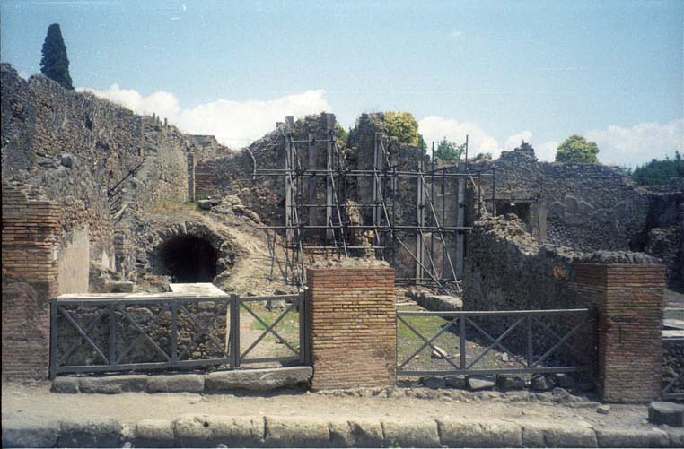 I.2.12 Pompeii. September 2010. Looking east to entrance doorway from Via Stabiana. Photo courtesy of Drew Baker.