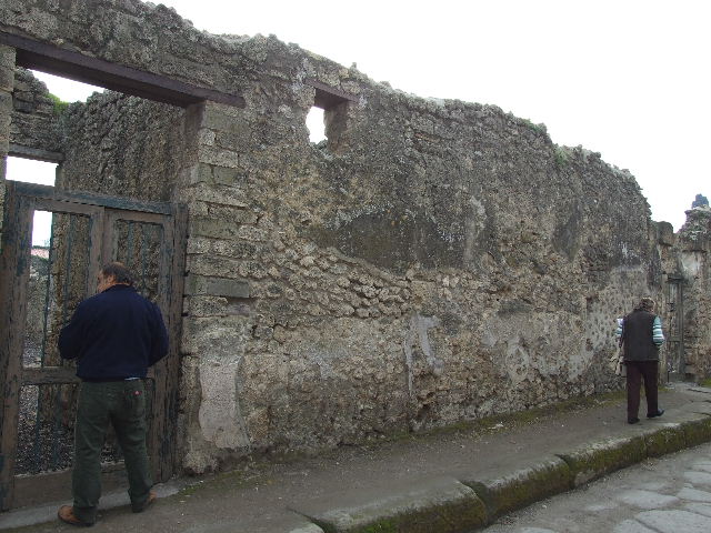 I.3.24 Niche