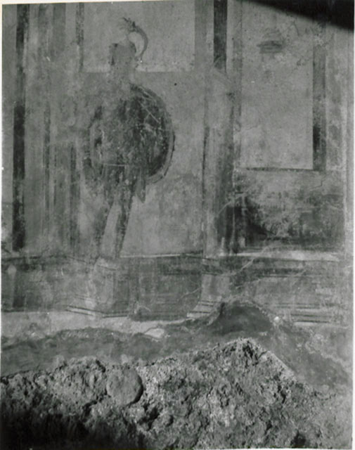 I.3.25 Pompeii. December 2006. South wall of oecus. Stage type painting or scaenae frons. Herbig interprets this room as representing the quarrel of Aphrodite and Hesperos over beauty, with Apollo in judgement. See Schefold, K., 1962. Vergessenes Pompeji. Bern: Francke. (p. 126 T: 90,2; 91)