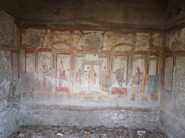 I.3.25 Pompeii. December 2006. South wall. Detail of wall painting of figure symbolising beauty.