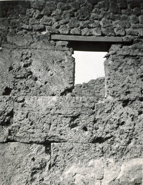 I.3.25 Casa dei Guerrieri. Rooms to north of entrance