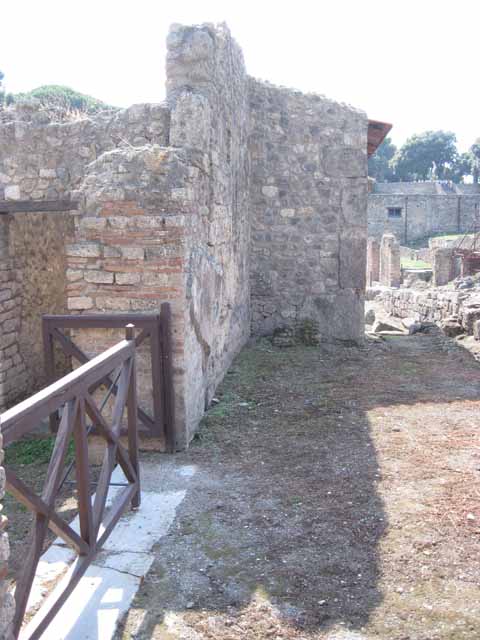 I.5.2  Officina coriariorum of M. Vesonius Primus.  September 2005.