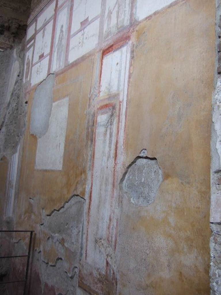 I.6.4 Pompeii. December 2005.  Room 4, South wall.
