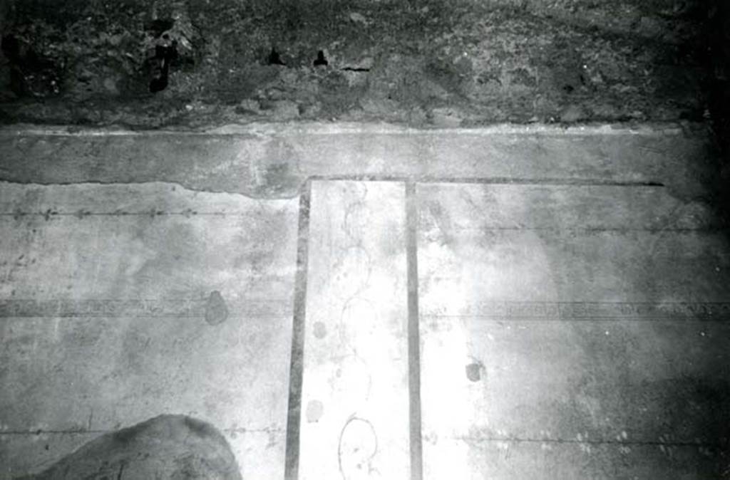I.7.3 Pompeii. 1972. Domus of M. Fabius Amandus, room SW of court, W wall.  Photo courtesy of Anne Laidlaw.
American Academy in Rome, Photographic Archive. Laidlaw collection _P_72_13_5. 

