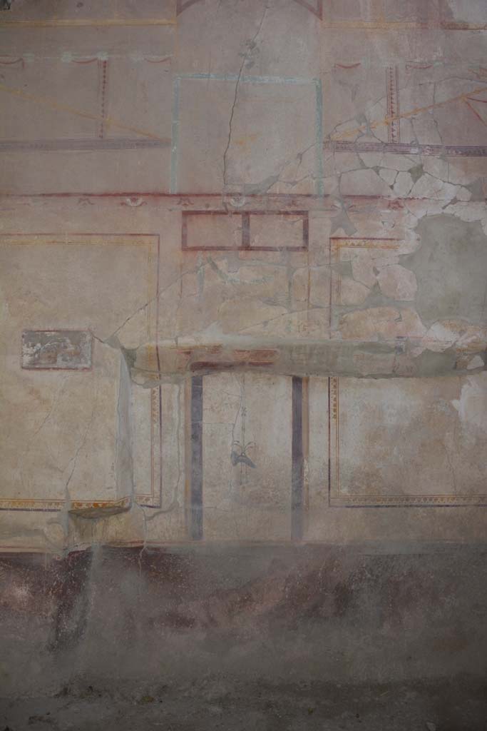 I.8.17 Pompeii. March 2019. Room 14, south wall with bed recess.
Foto Annette Haug, ERC Grant 681269 DCOR.
