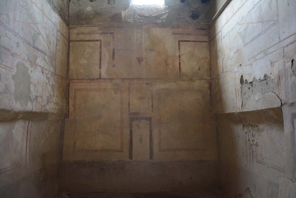 I.8.17 Pompeii. March 2019. Room 14, west wall with bed recess in both south and north walls. 
Foto Annette Haug, ERC Grant 681269 DCOR.

