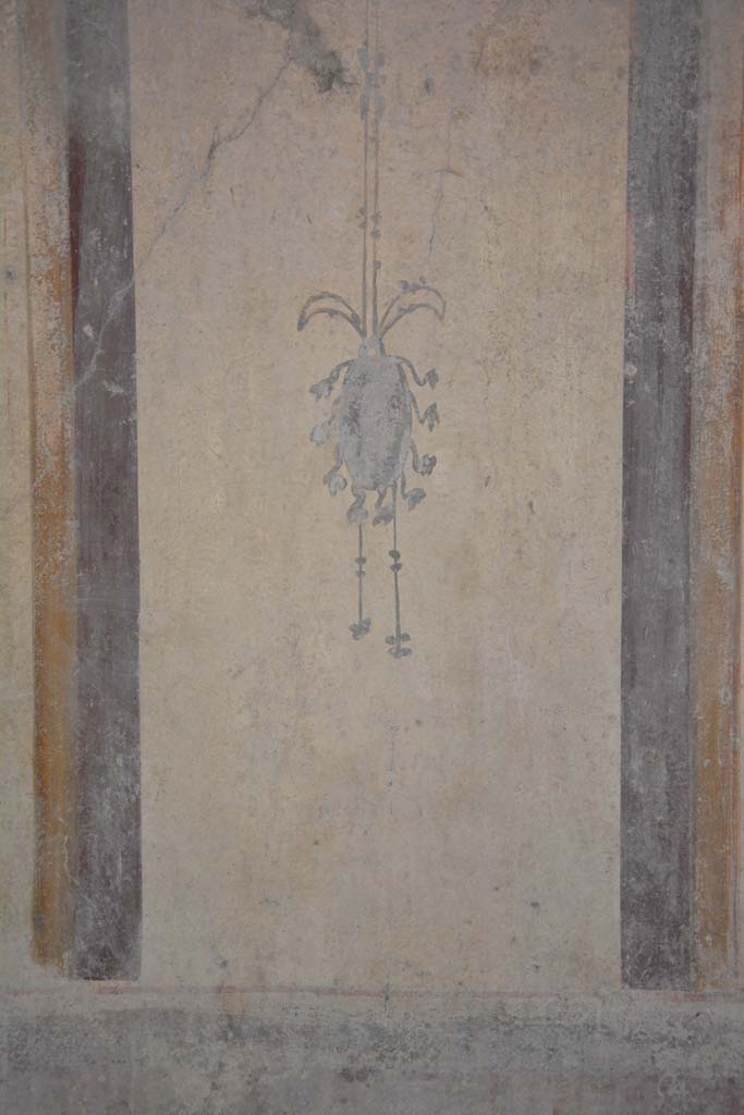 I.8.17 Pompeii. March 2019. Room 14, detail from centre of west wall.
Foto Annette Haug, ERC Grant 681269 DCOR.
