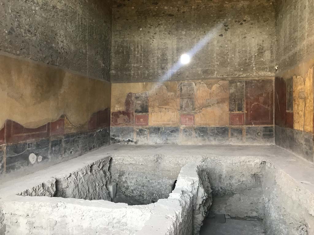 I.10.4 Pompeii. April 2019. Room 18, looking towards north-east corner and east wall.
Photo courtesy of Rick Bauer.

