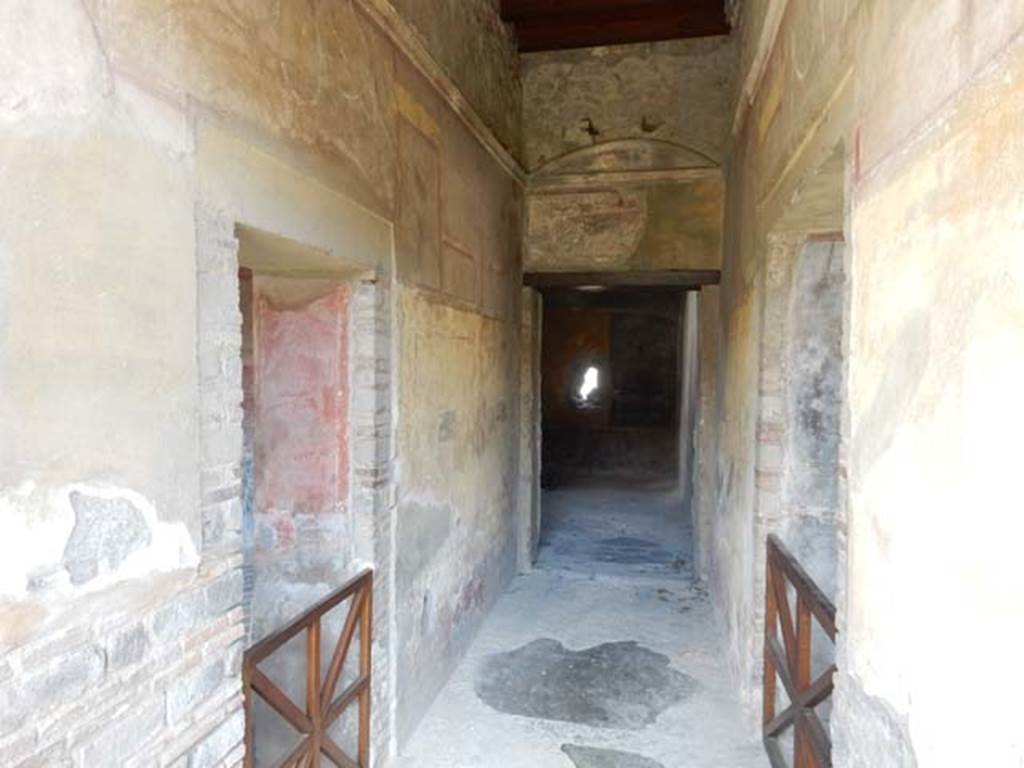 I.10.4 Pompeii. May 2017. Corridor 16, looking east to room 17. Photo courtesy of Buzz Ferebee.
