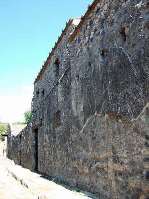 I.11.16 Pompeii. December 2006. Looking west along entrance corridor.
