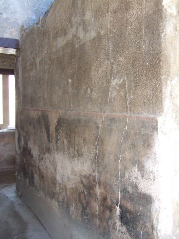 I.11.16 Pompeii. December 2007. Room 3, triclinium with round and square tables.