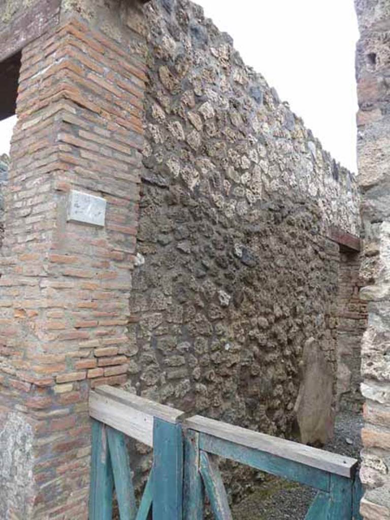 I.13.4 Pompeii. May 2010. Entrance on Via dellAbbondanza.
