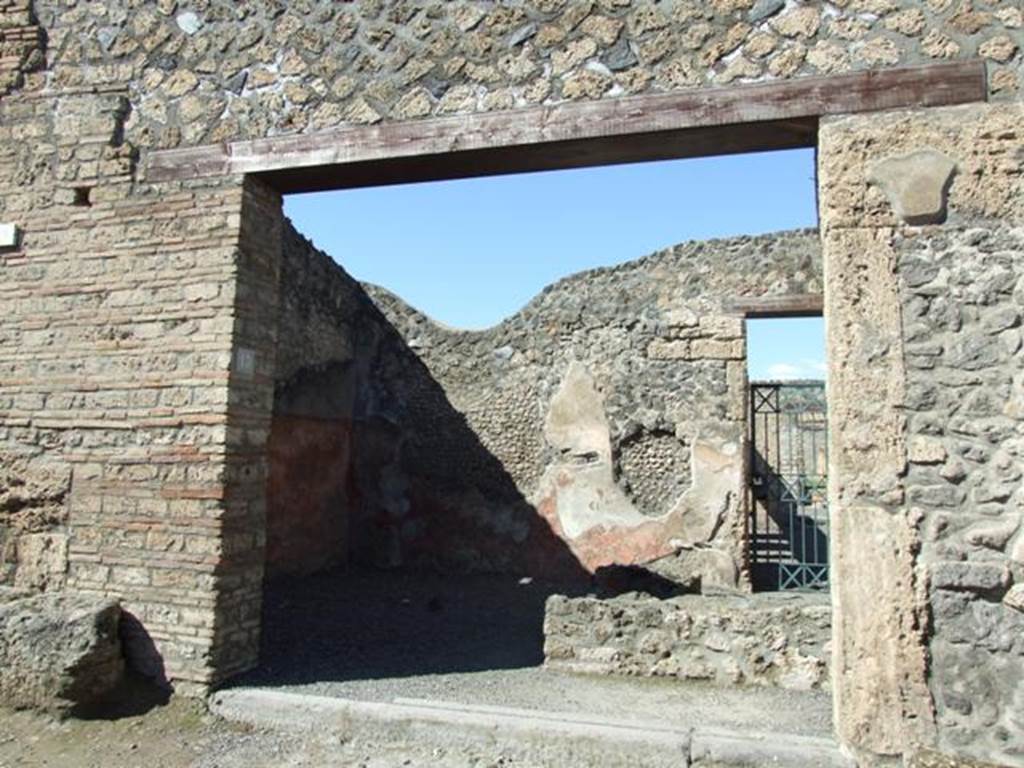 I.13.13 Pompeii. March 2009.  Entrance with two-sided counter.
