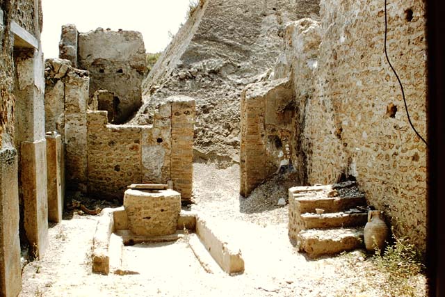I.17.2 Pompeii. September 2005. East side of atrium.