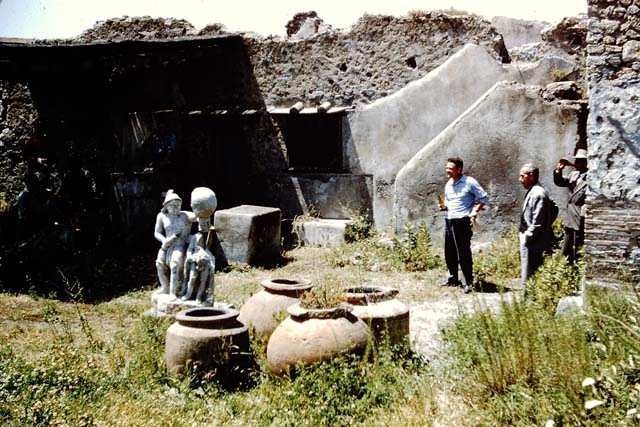 I.20.1 Pompeii. July 2011. Looking north-east across the vineyard of the Inn of the Gladiators. Photo courtesy of Rick Bauer.