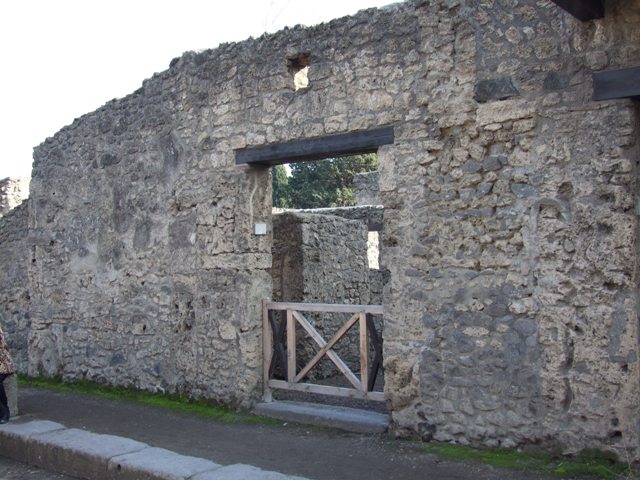 II.1.2 Pompeii. December 2007. Entrance.