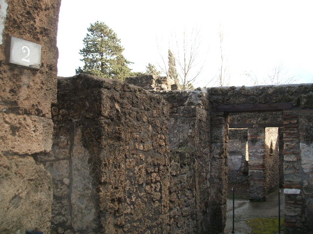 II.1.2 Pompeii. December 2007. Small cubiculum with blocked door on west side which used to lead from the vestibule.