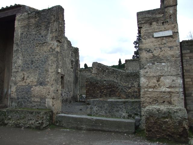 II.2.1.  Caupona of Astylus and Pardalus.  Thermopolium.  Linked to II.2.2