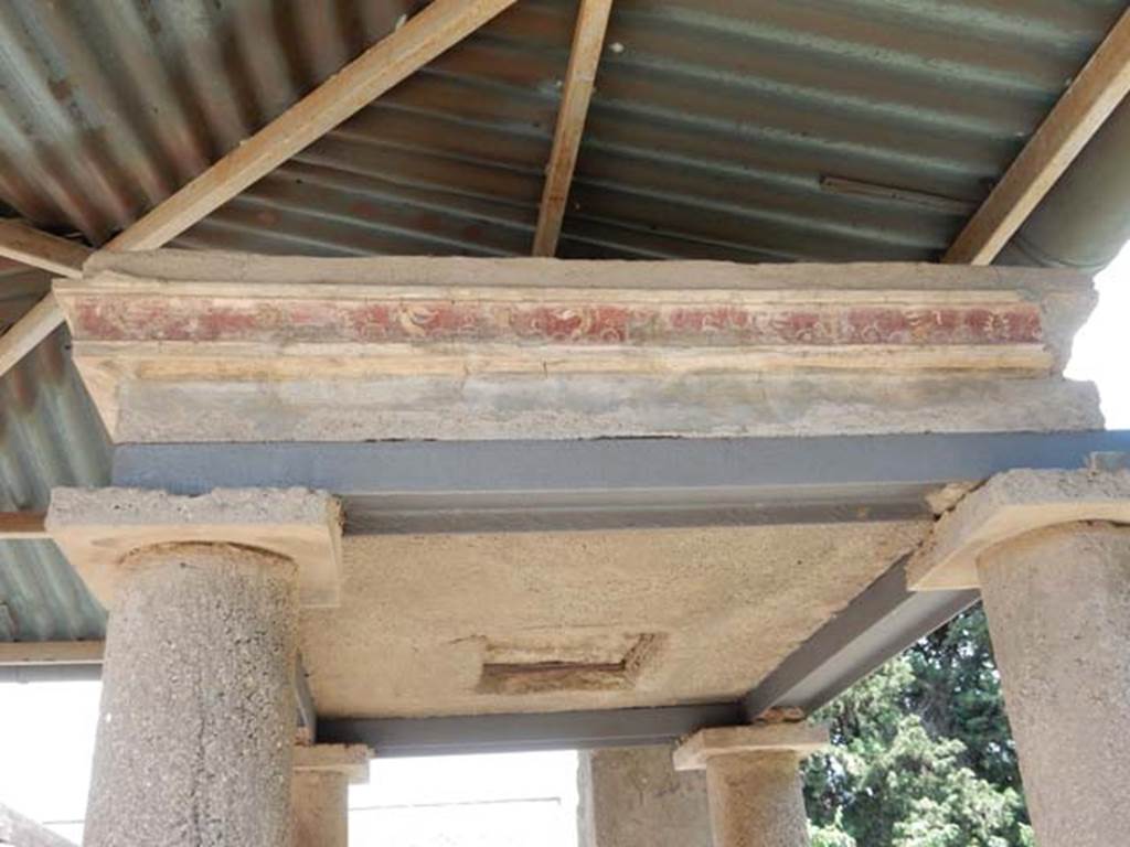 II.2.2 Pompeii. May 2016. Room “l”, garden area. Detail of west side of temple. Photo courtesy of Buzz Ferebee.