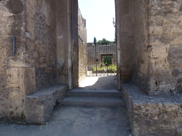 II.2.2 Pompeii. March 2009. North west corner of atrium, with door to II.2.1