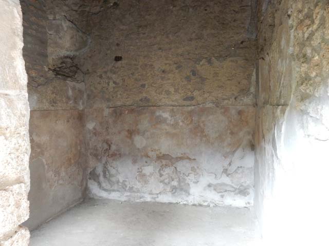 II.3.3 Pompeii.  March 2009.  Room 14, North west corner.