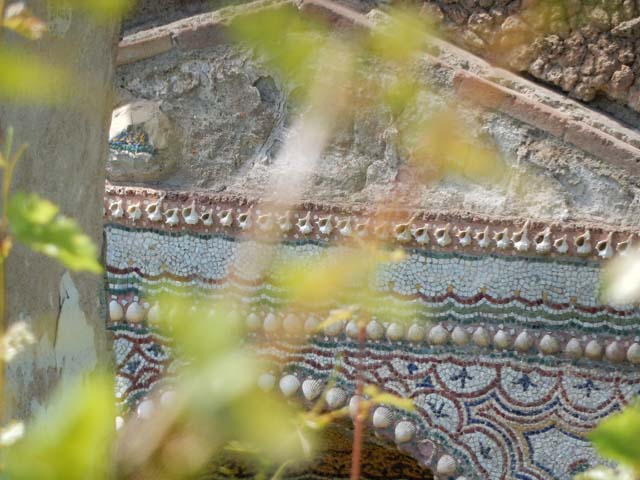 II.9.7. Garden entrance to House of Summer Triclinium.  December 2007.  Fountain on south side.