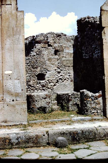 V.1.5 Pompeii. December 2006. Boilers, vats or kettles.