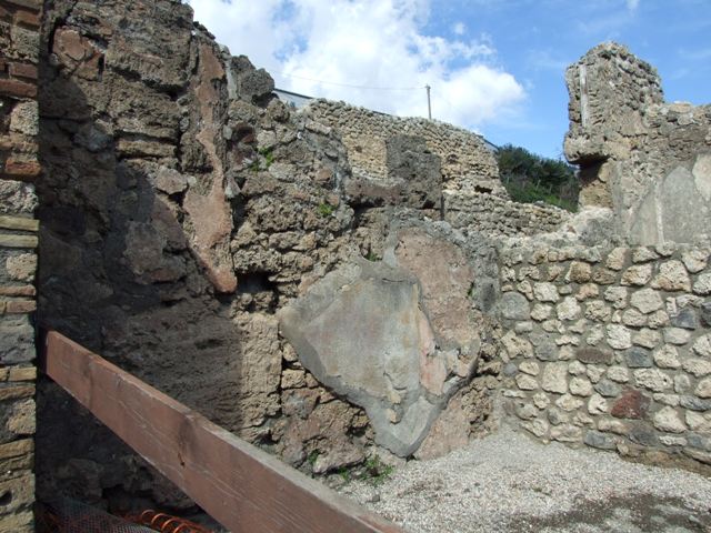 V.I.14 Pompeii. March 2009. Newly rebuilt east wall.