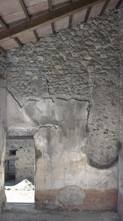 V.1.26  Pompeii.  March 2009.  Room 22. West wall.