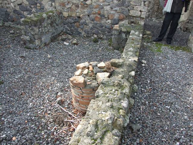 VI.5.3 Pompeii. December 2007. Decorative floor in Room 20.