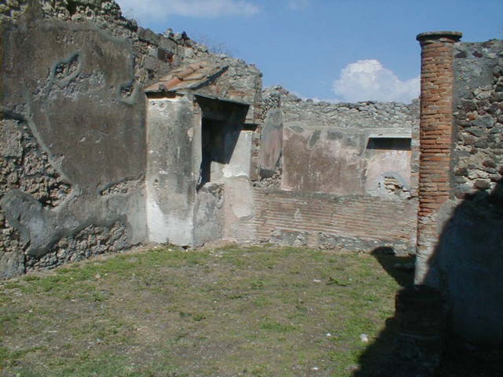 VI.7.6 Pompeii. September 2004. Room 6, garden with lararium.