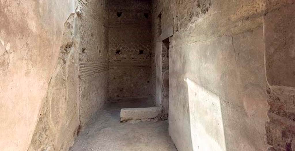 VI.8.24 Pompeii. May 2017. Looking west along corridor in south-west corner of atrium, leading to rear rooms and garden area of VI.8.23. Photo courtesy of John Puffer.
