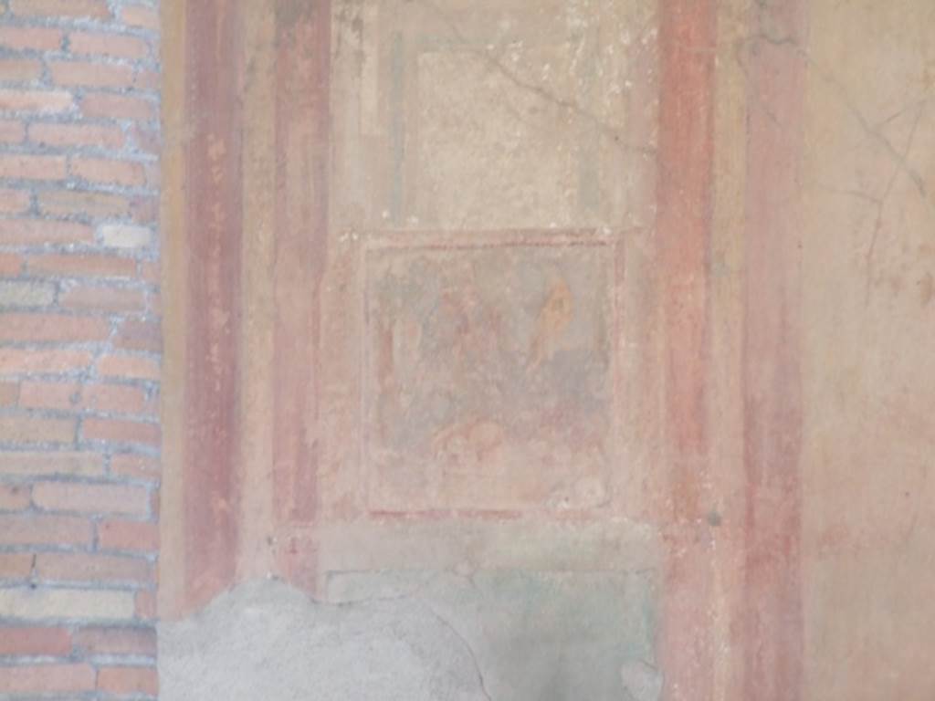 VI.9.6 Pompeii. March 2009. Room 6, wall painting of three hanging birds, a parrot, two brooms and a bowl of fruit. From east end of the south wall of the peristyle. See Helbig, W., 1868. Wandgemlde der vom Vesuv verschtteten Stdte Campaniens. Leipzig: Breitkopf und Hrtel. (1631: p.403).
