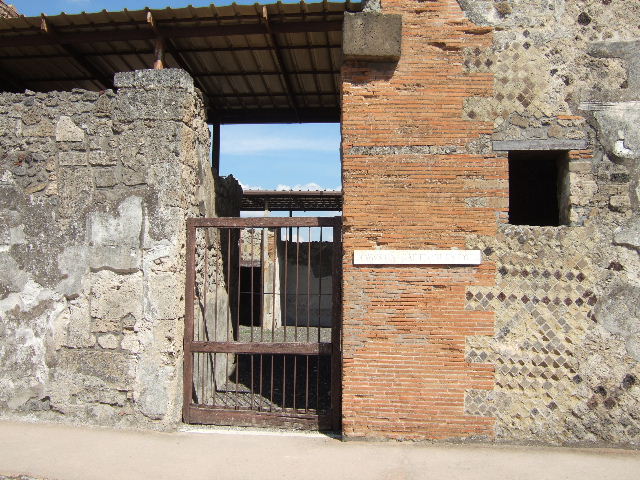 VI.9.7 Pompeii.  March 2009.