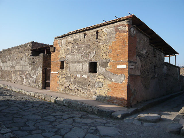 VI.9.7 Pompeii.  March 2009. Room 6.  Cubiculum.