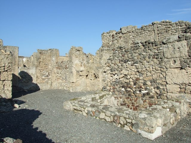 VI.14.2 Pompeii. December 2007. Threshold or sill with groove for sliding doors.