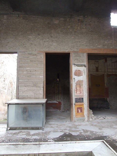VI.15.1 Pompeii.   December 2006. Detail of painting in Oecus on South side of Atrium.