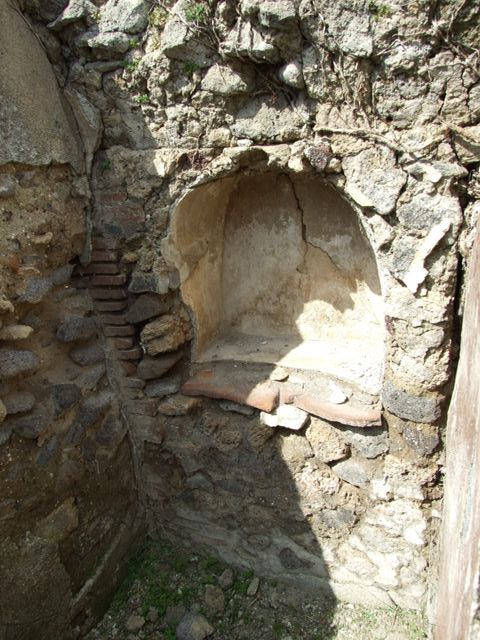 VI.15.6 Pompeii. March 2009. Room 10. Corridor, remains of floor.
