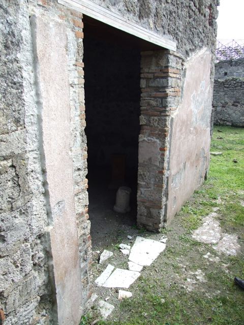 VI.15.6 Pompeii. March 2009.  Room 11. Storeroom. South wall.