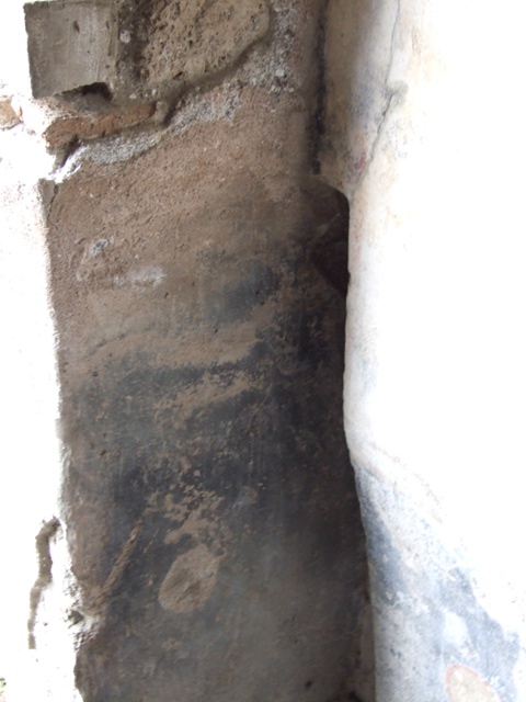 VI.15.6 Pompeii. March 2009.Room 14. North wall of Latrine.