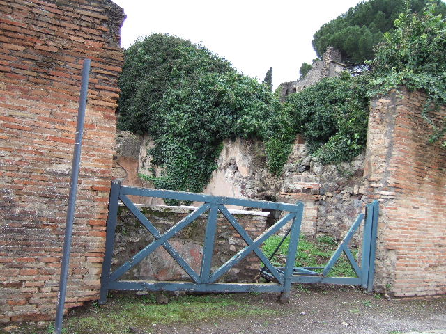 VI.15.16 December 2007.