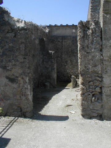 VI.16.5 Pompeii. December 2007. Entrance doorway, looking west.