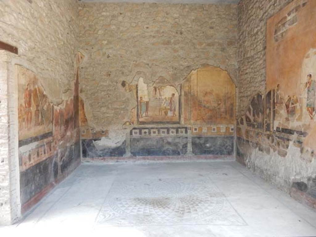 VI.16.7 Pompeii. May 2016. Room G, looking across room from east portico, after recent restoration. Photo courtesy of Buzz Ferebee.

