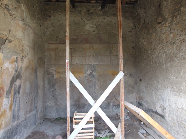 VI.16.27 Pompeii. March 2009. Room 19, North wall.
