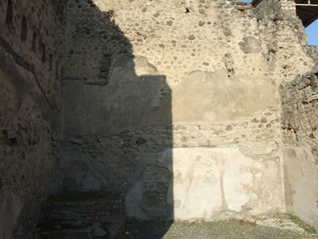 VII.1.3 Pompeii.  Shop.  December 2007.  North wall.