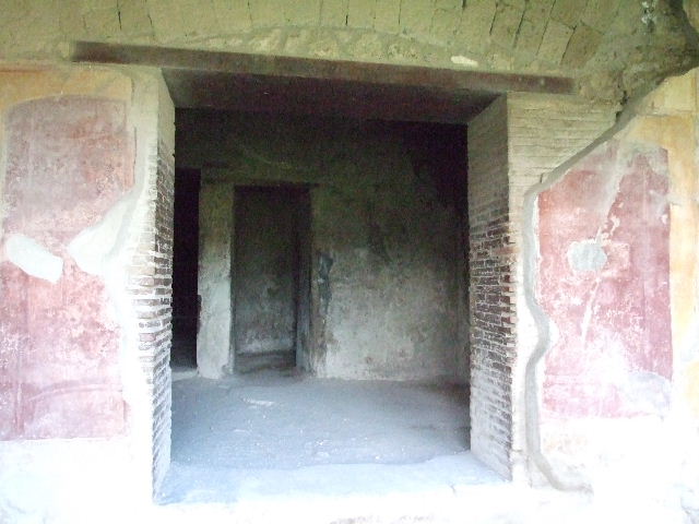 VII.1.8 Pompeii.  September 2005. Corridor leading to VII.1.50.
