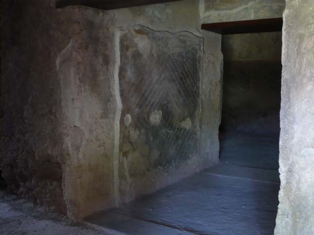 VII.1.8 Pompeii. September 2005. West side of latrine.